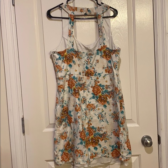 Vintage look dress - Picture 3 of 5